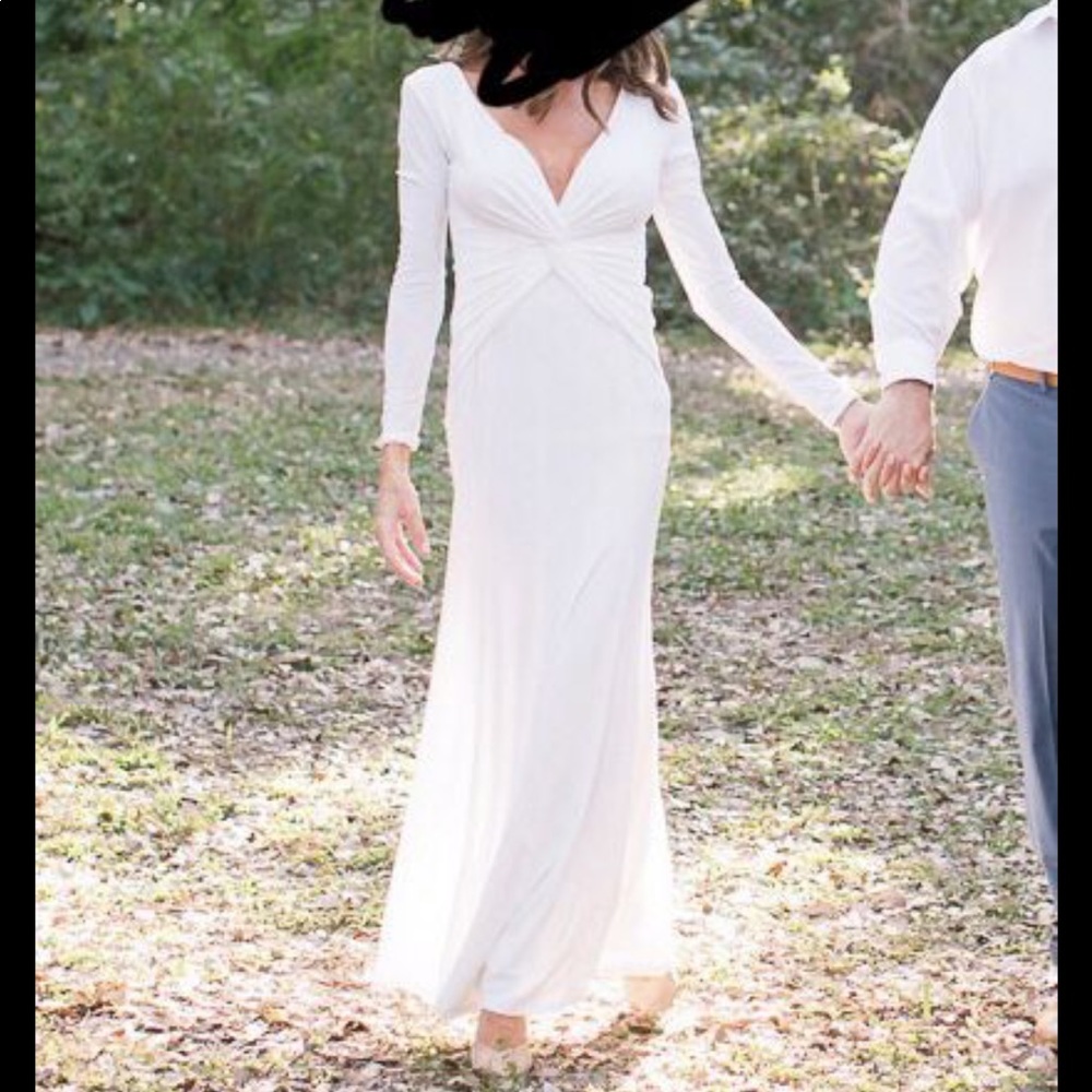 Stretch white dress - size small